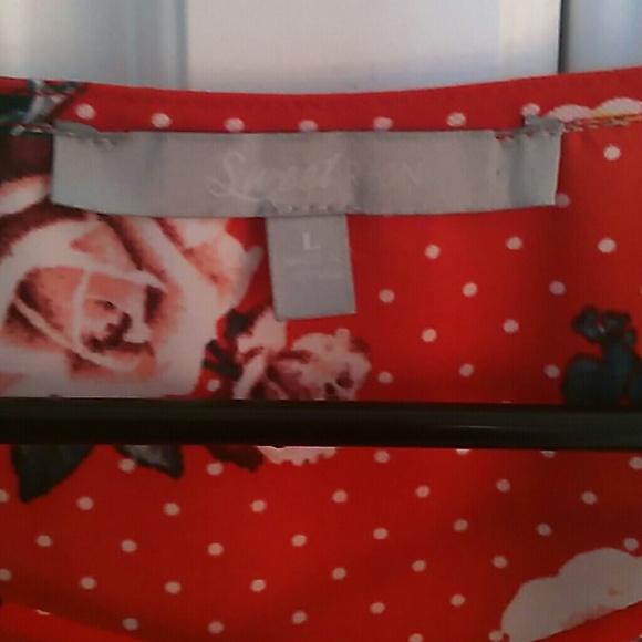 Top - Picture 3 of 4